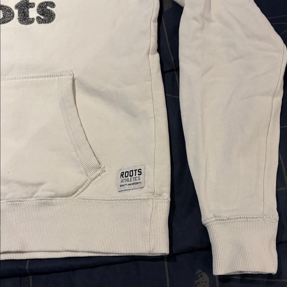 Roots White/Cream Hoodie with Graphic - size S - Picture 6 of 16